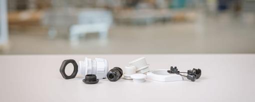 Kabelové průchodky (s upevněním)